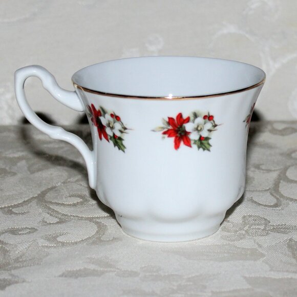 Mismatched Christmas Poinsettia Teacup Set | Bluebird | Crown Regent - Picture 4 of 13